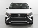 Certified 2024 Volkswagen Taos SE image 2