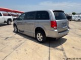 Used 2018 Dodge Grand Caravan SE w/ Rear Park Assist Package image 5