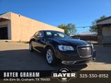 Used 2017 Chrysler 300 C image 3