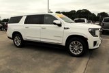 Used 2021 GMC Yukon XL SLT image 4