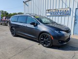 Used 2019 Chrysler Pacifica Touring-L Plus w/ Advanced Safetytec Group image 2