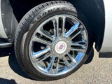 Used 2012 Cadillac Escalade Luxury image 3