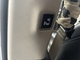 Used 2020 Chrysler Pacifica Touring-L image 5