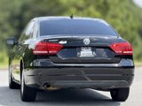 Used 2013 Volkswagen Passat Wolfsburg Edition image 4