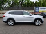 Used 2018 Volkswagen Atlas SEL Premium image 3