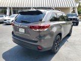 Used 2019 Toyota Highlander SE image 5