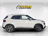 Used 2021 Hyundai Venue SEL image 3