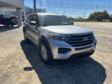 Used 2022 Ford Explorer XLT image 3