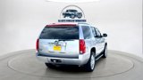 Used 2010 Cadillac Escalade Luxury image 5