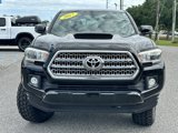 Used 2017 Toyota Tacoma TRD Sport image 2