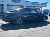 Used 2024 Hyundai Elantra Limited image 6
