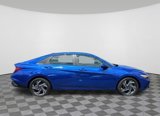 Certified 2024 Hyundai Elantra SEL w/ Convenience Package image 3