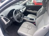 Used 2019 Honda HR-V LX image 2