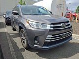Used 2017 Toyota Highlander XLE image 3