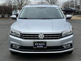 Used 2018 Volkswagen Passat 2.0T SE image 2
