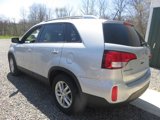 Used 2015 Kia Sorento LX image 4