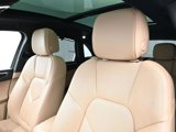 Certified 2020 Porsche Macan image 5