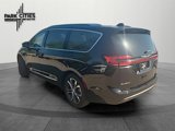 New 2025 Chrysler Pacifica Pinnacle image 6