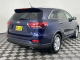 Used 2020 Kia Sorento LX w/ LX I4 Convenience Package image 5