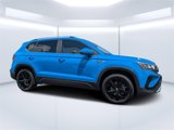 Certified 2023 Volkswagen Taos SE image 2
