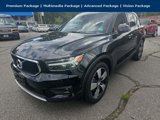 Used 2019 Volvo XC40 T5 Momentum image 2