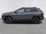 Used 2023 Jeep Cherokee Altitude Lux image 2