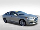 Used 2015 Ford Fusion SE w/ Equipment Group 202A image 2