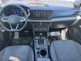 Certified 2022 Volkswagen Taos SE w/ Panoramic Sunroof Package image 4