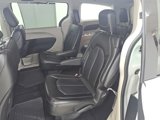 Used 2023 Chrysler Pacifica Touring-L image 3