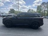 Used 2023 Nissan Rogue SV w/ SV Premium B Package image 5