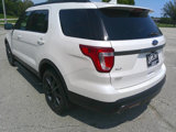 Used 2017 Ford Explorer XLT image 3
