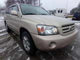 Used 2005 Toyota Highlander 2WD V6 w/ 3rd Row image 3