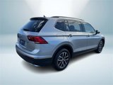 Certified 2021 Volkswagen Tiguan SE image 6
