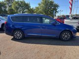 Used 2019 Chrysler Pacifica Touring-L image 3