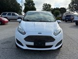 Used 2015 Ford Fiesta SE image 2