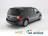 Used 2015 Chrysler Town & Country Touring-L w/ Driver Convenience Group image 4