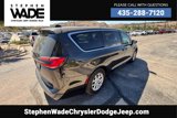 Used 2023 Chrysler Pacifica Touring-L image 5
