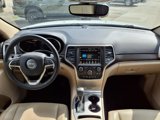 Used 2017 Jeep Grand Cherokee Limited image 3
