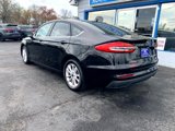 Used 2020 Ford Fusion SE image 6