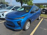Used 2022 Chevrolet Bolt EUV LT w/ Comfort Package image 2