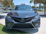 Used 2018 Toyota Camry SE image 3