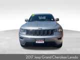 Used 2017 Jeep Grand Cherokee Laredo image 3