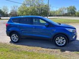 Used 2019 Ford Escape SE image 2