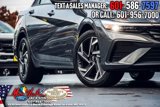 Used 2025 Hyundai Elantra Sport image 3