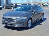 Used 2020 Ford Fusion SE image 2