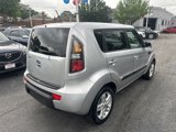 Used 2011 Kia Soul + image 4
