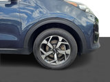 Used 2022 Kia Sportage LX image 2