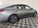 Used 2023 Nissan Altima 2.5 SV image 4