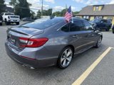 Used 2018 Honda Accord Touring image 3