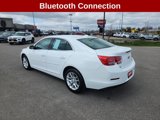 Used 2016 Chevrolet Malibu LT w/ Power Convenience Package image 3